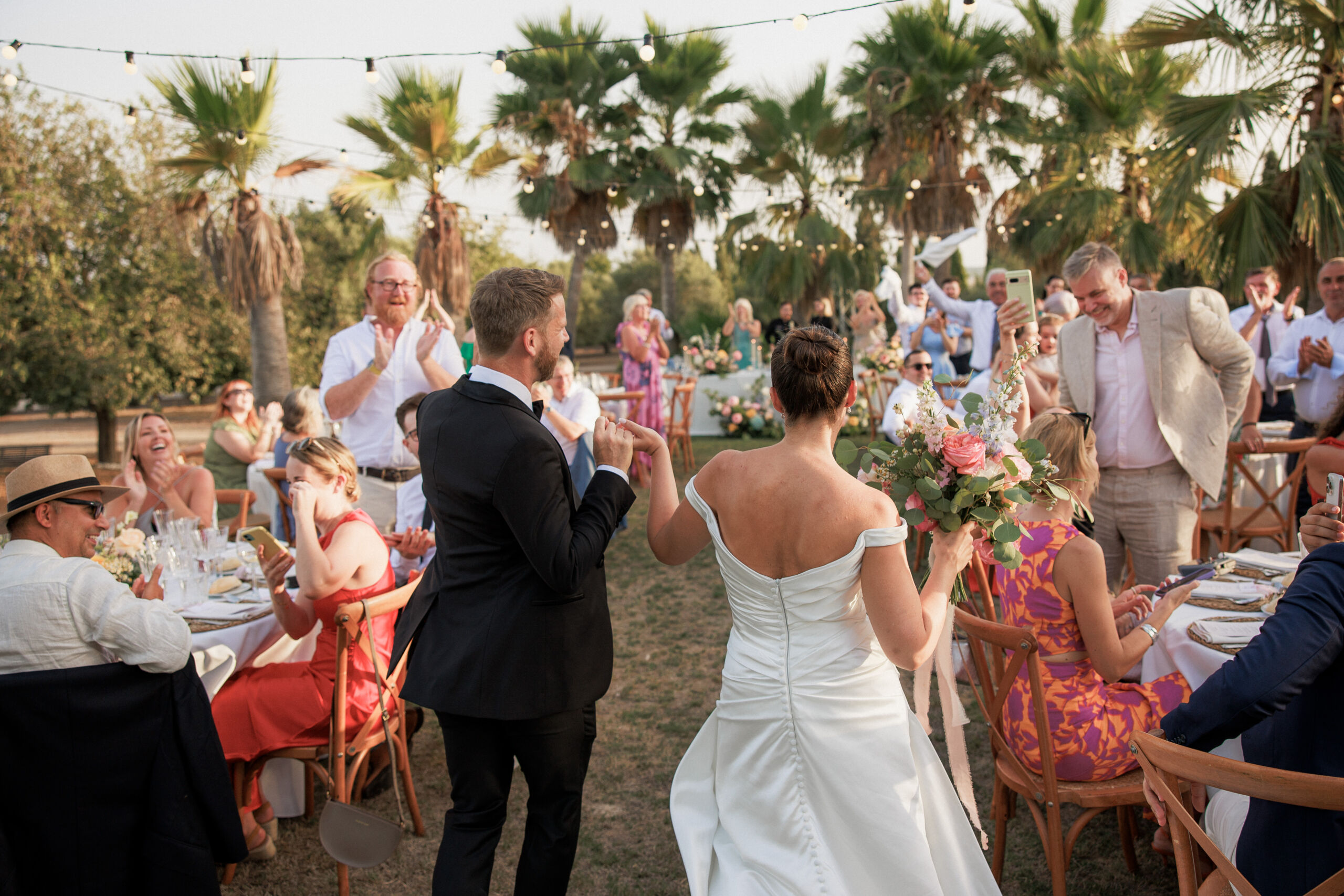 Una cena al aire libre, en un lugar de cuento.