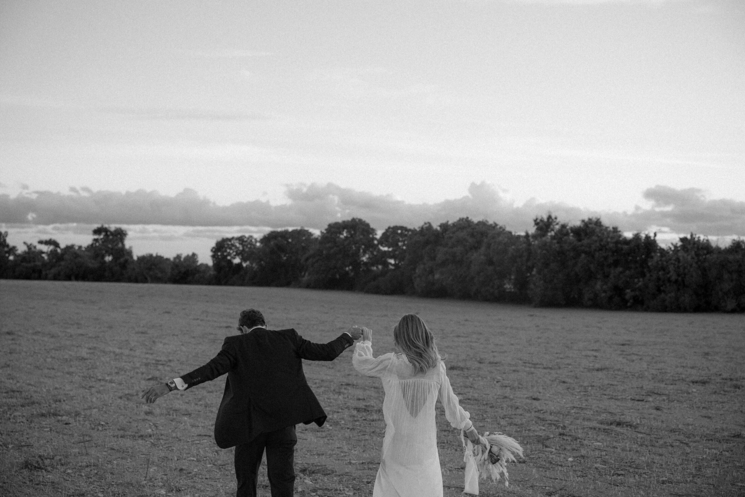 Una cena al aire libre, en un lugar de cuento.